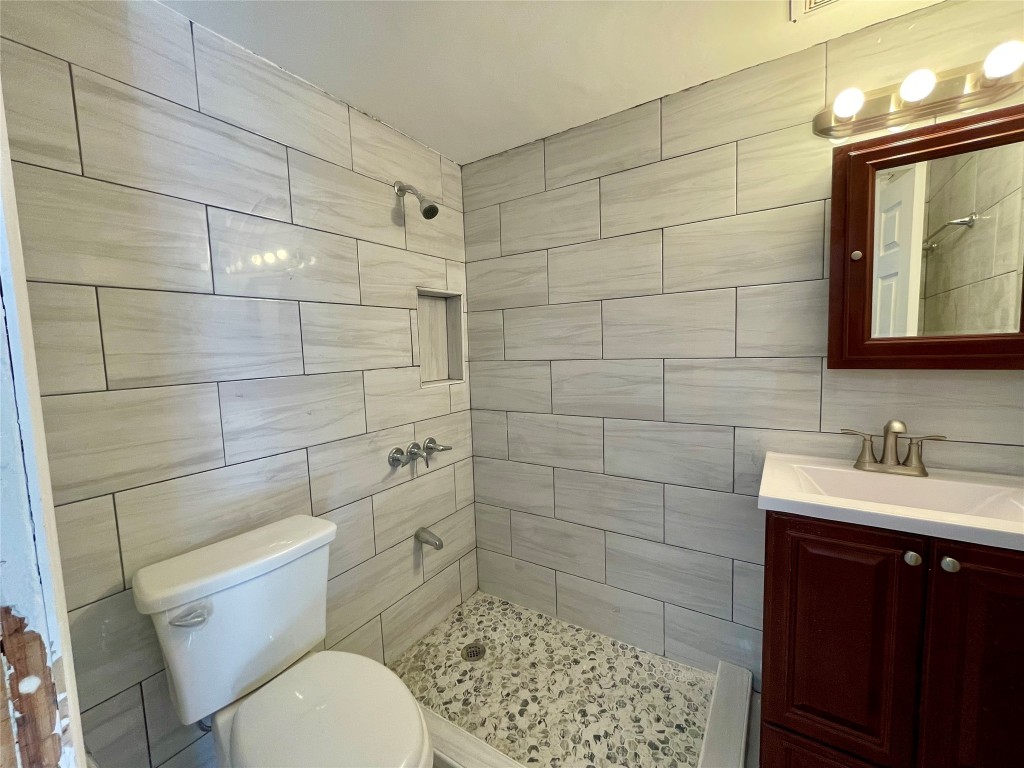 417 Adams Avenue, Unit RIGHT Endicott, NY 13760 - Photo 15 of 22