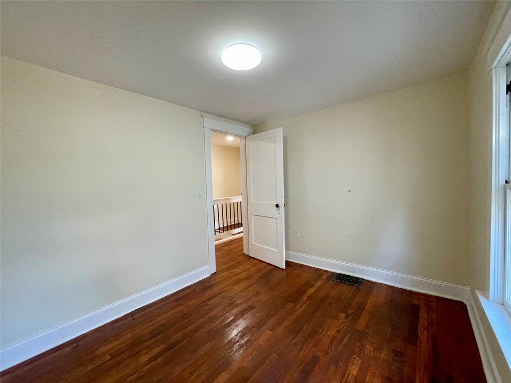 417 Adams Avenue, Unit RIGHT Endicott, NY 13760 - Photo 8 of 22