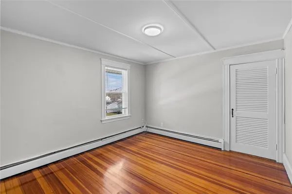 $1,800 | 28 Island Avenue, East Providence, RI 02916