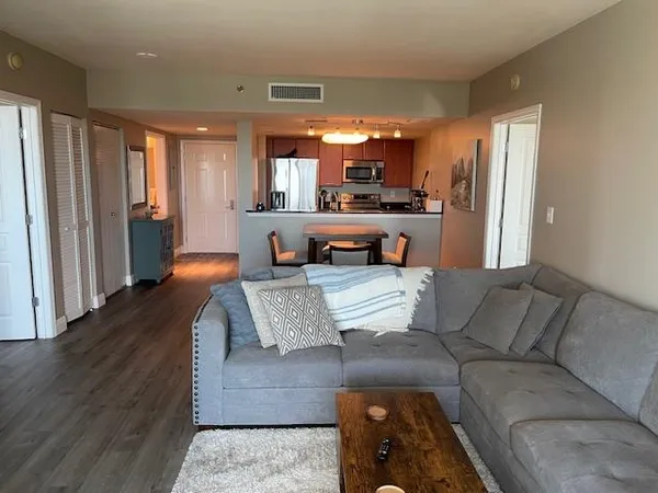 $330,000 | 300 South Duval Street, Unit 1408, Tallahassee, FL 32301