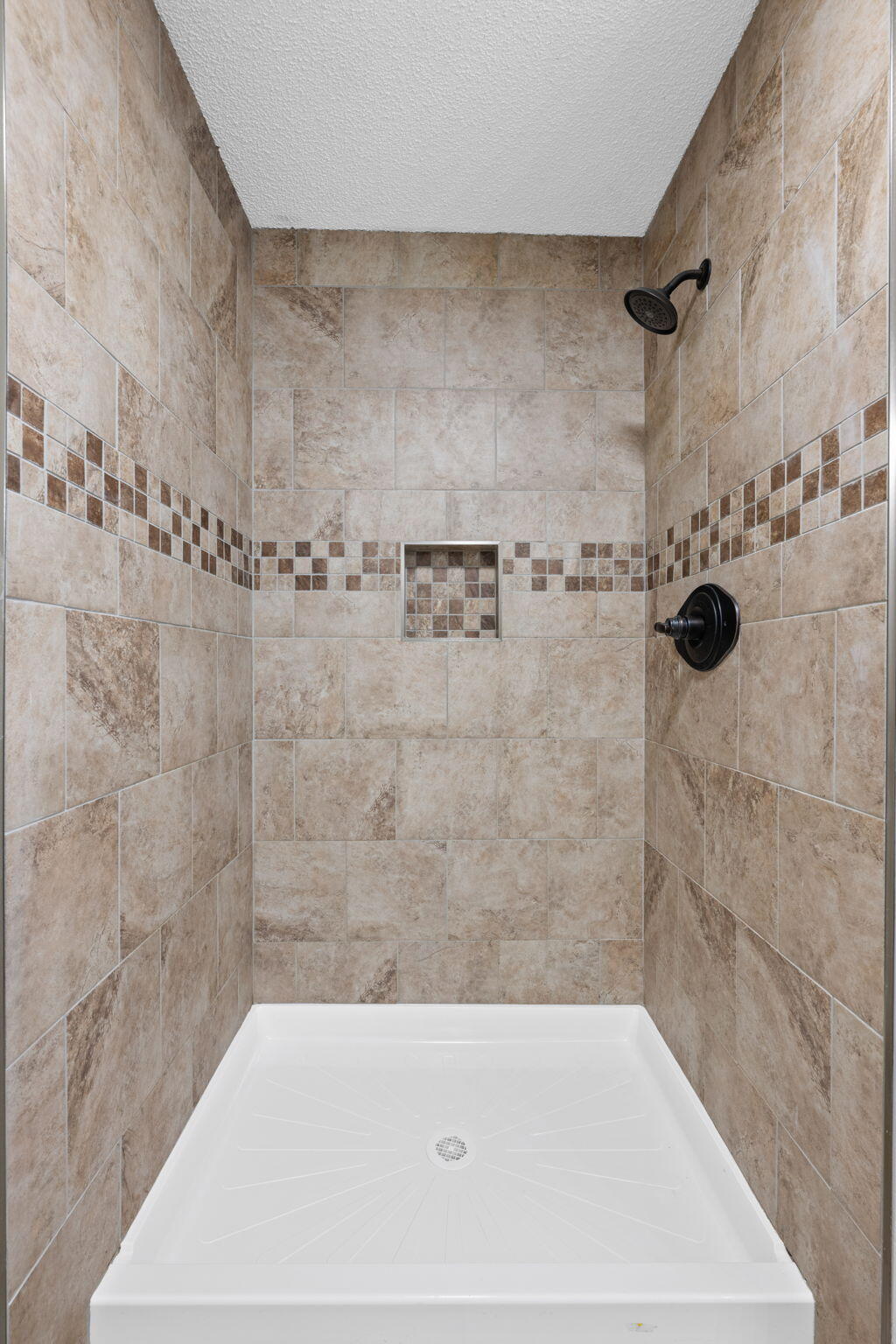 11619 McGhee Road Apison, TN 37302 - Photo 31 of 88 Guest BR Bath