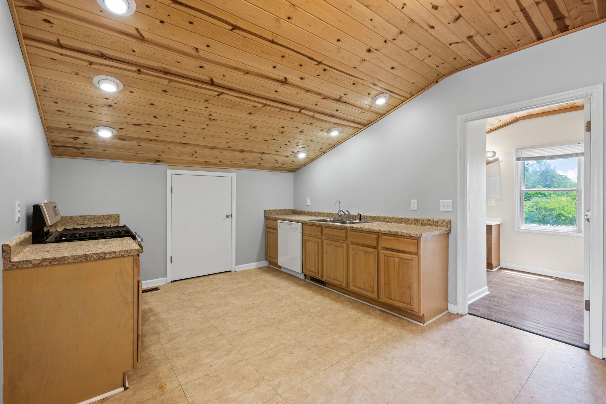 11619 McGhee Road Apison, TN 37302 - Photo 62 of 88 Guest Suite / Apartment
