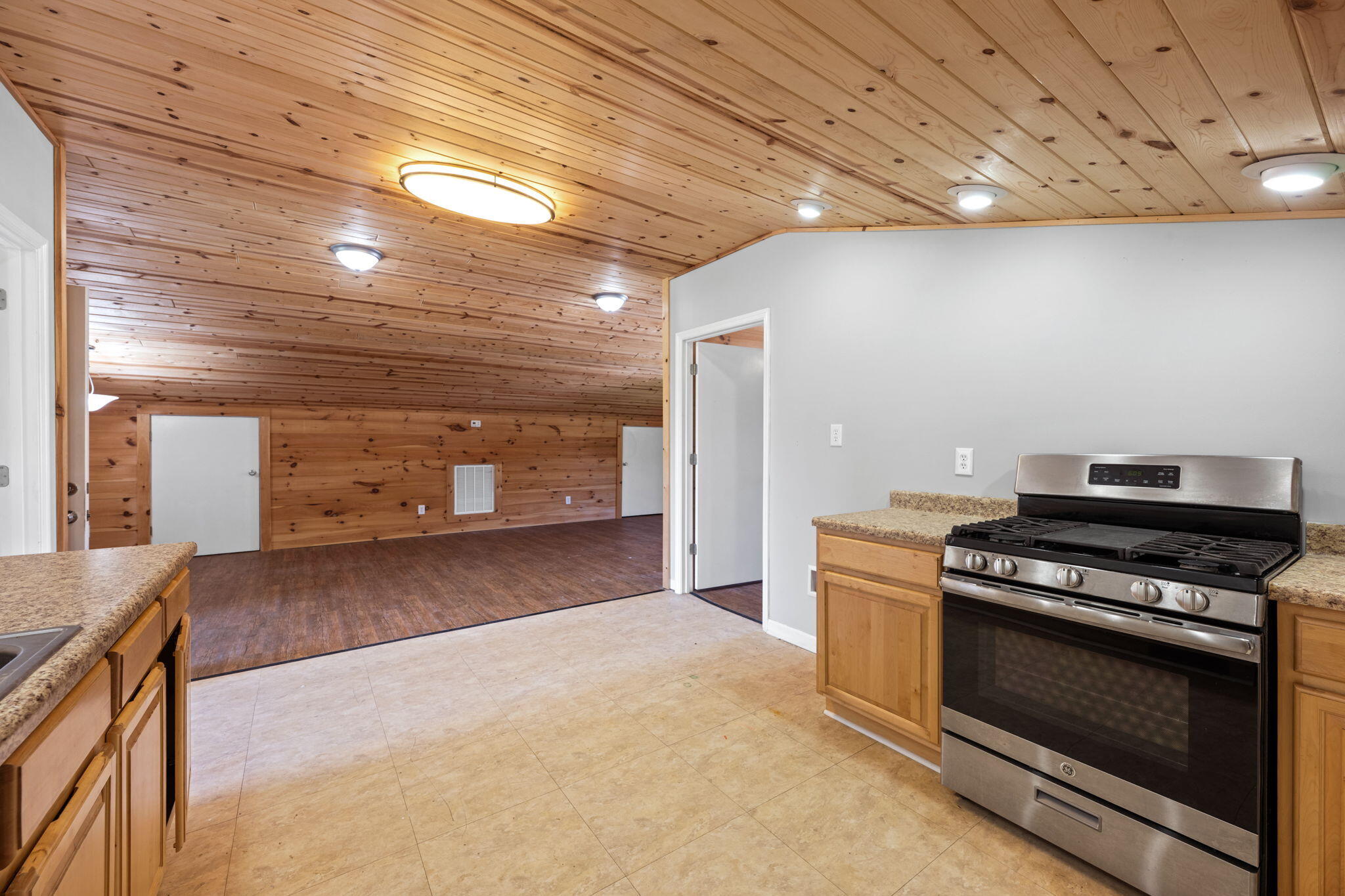 11619 McGhee Road Apison, TN 37302 - Photo 63 of 88 Guest Suite/Apartment