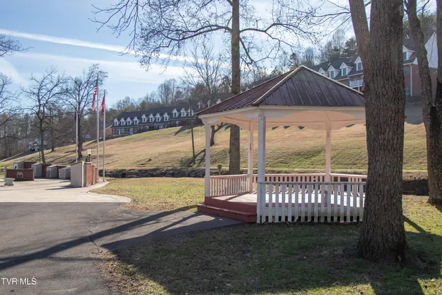 $299,900 | 420 Alexander Avenue, Unit 420, Church Hill, TN 37642