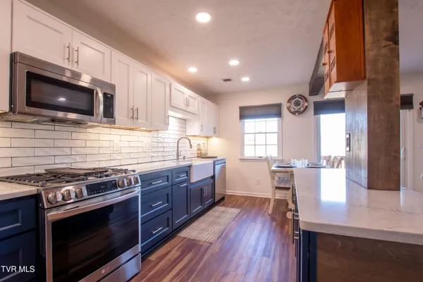 $299,900 | 420 Alexander Avenue, Unit 420, Church Hill, TN 37642