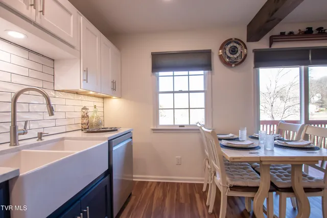 $299,900 | 420 Alexander Avenue, Unit 420, Church Hill, TN 37642