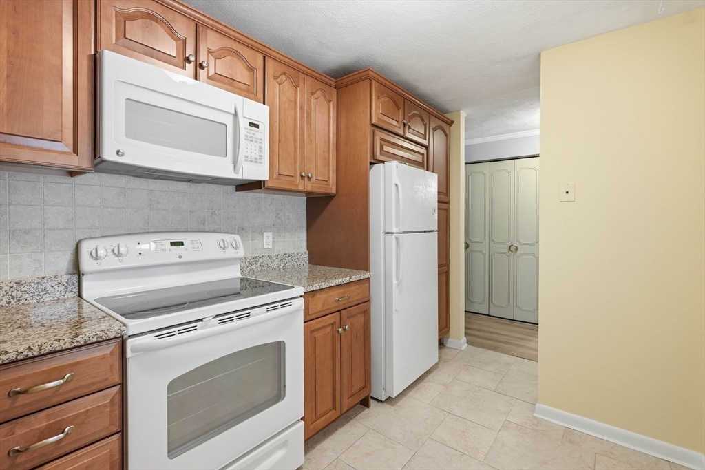 500 Northshore Road, Unit 4C Peabody, MA 01960 - Photo 15 of 33
