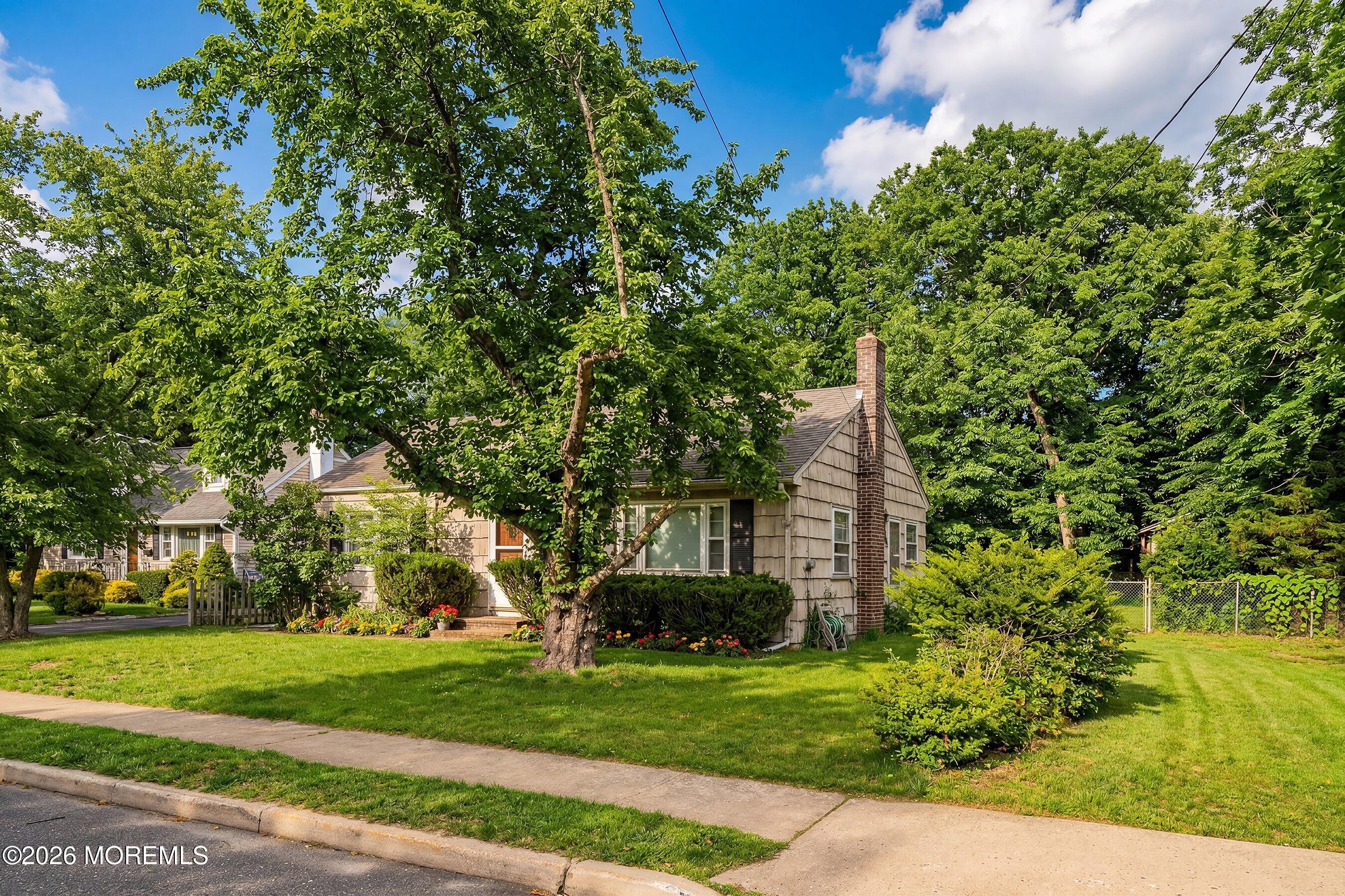 304 Old Mill Road Spring Lake Heights, NJ 07762 - Photo 5 of 18 11