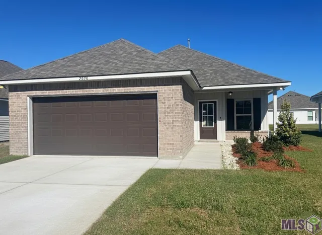 $214,990 | 2096 Sherri's Way Port, Port Allen, LA 70767