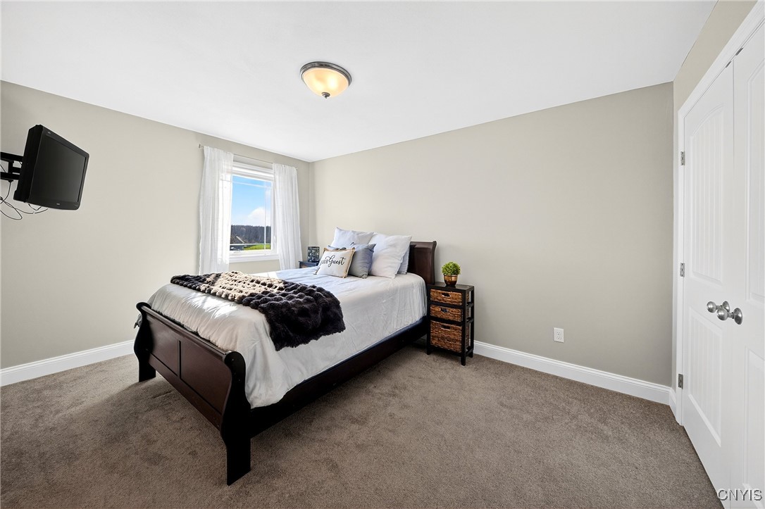 560 Shackelton Point Road Sullivan, NY 13030 - Photo 32 of 50 Guest suite with ensuite bathroom