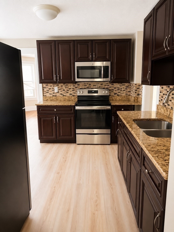 199 Eastern Avenue Springfield, MA 01109 - Photo 3 of 15