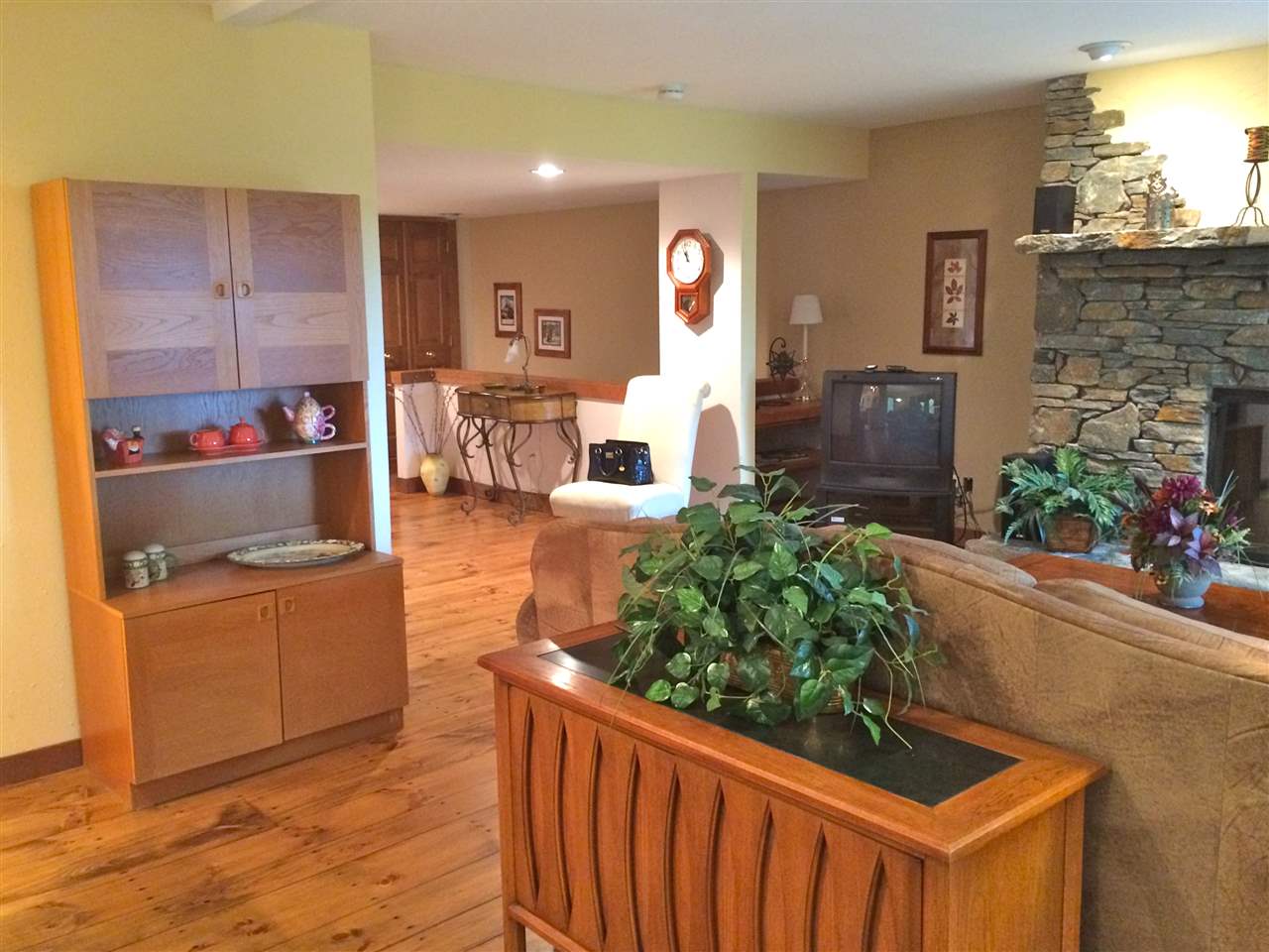 1226 East Ash Road, Unit L32 Plymouth, VT 05056 - Photo 7 of 29 Gallery Image 7