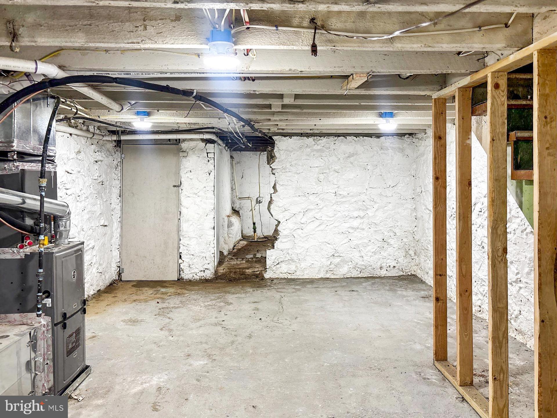 2217 Riggs Avenue Baltimore, MD 21216 - Photo 22 of 26 a view of a garage