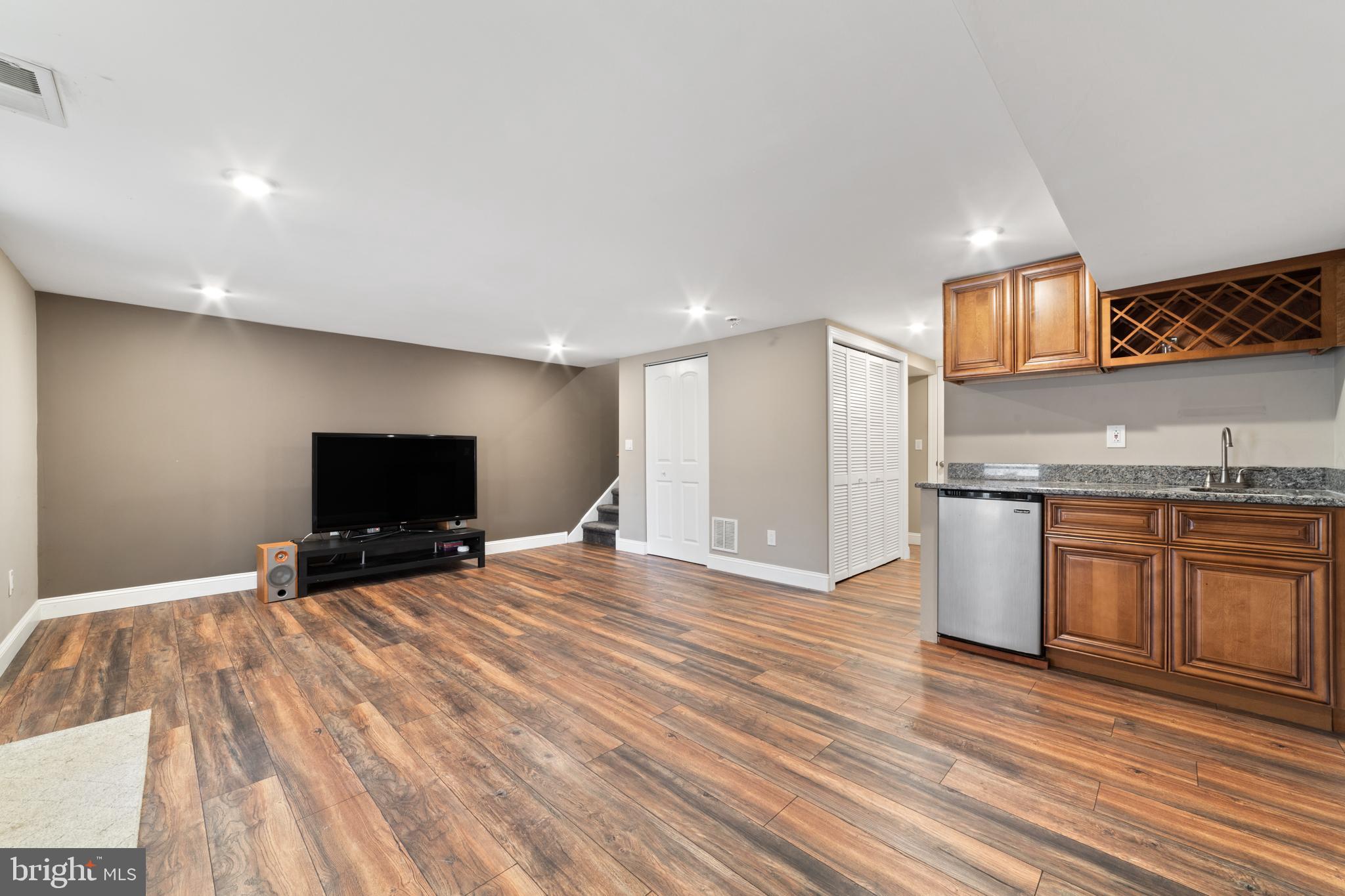 121 Greendale Road Philadelphia, PA 19154 - Photo 14 of 24
