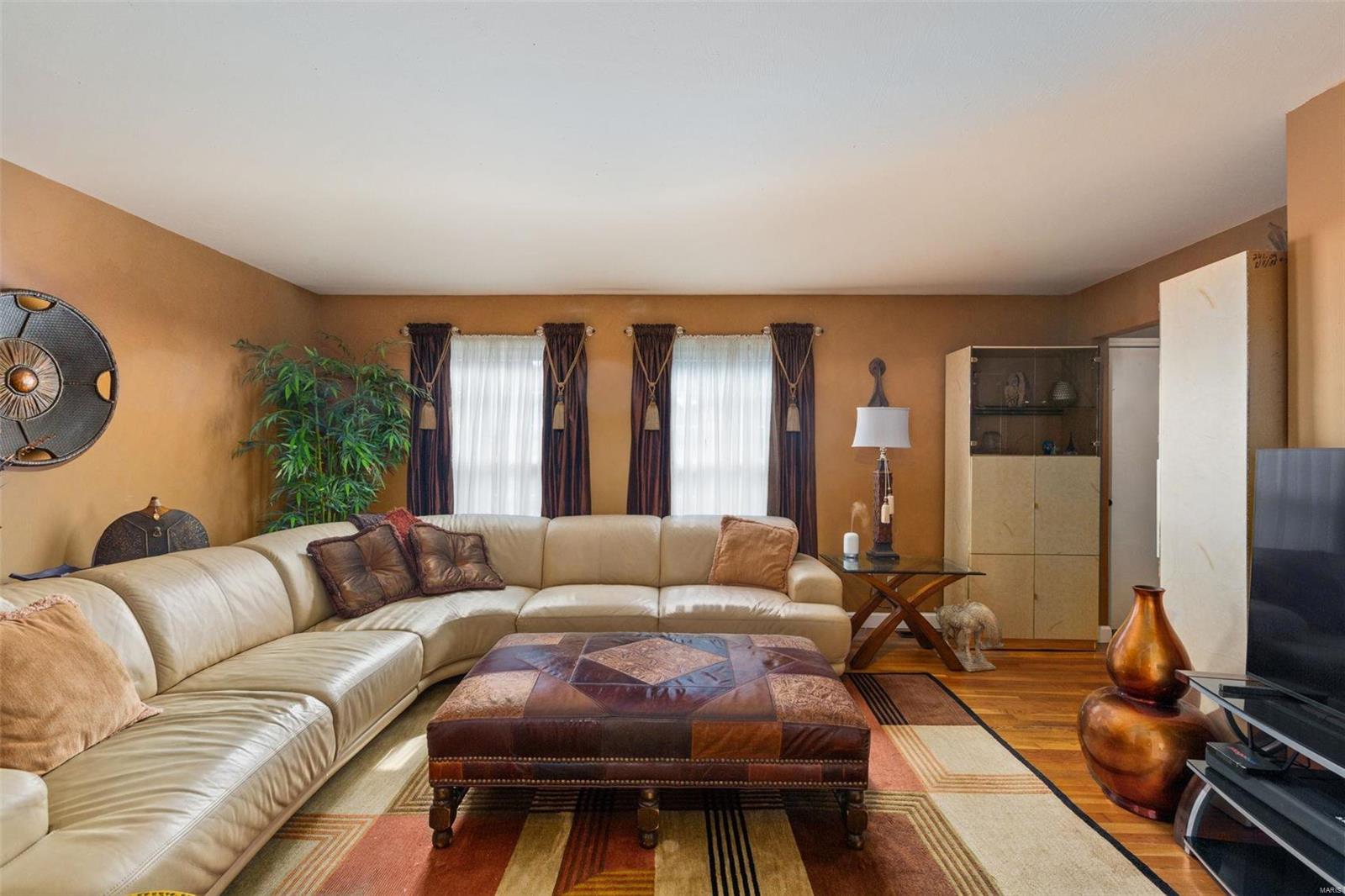 609 North Mason Road Creve Coeur, MO 63141 - Photo 8 of 46 Gallery Image 8