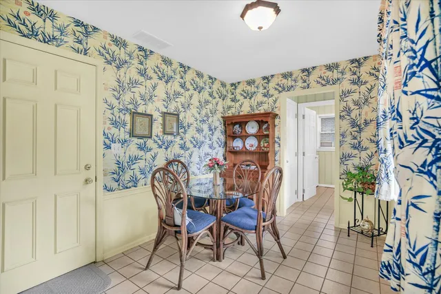 $279,900 | 13 Lincolnshire Avenue, Danville, IL 61832