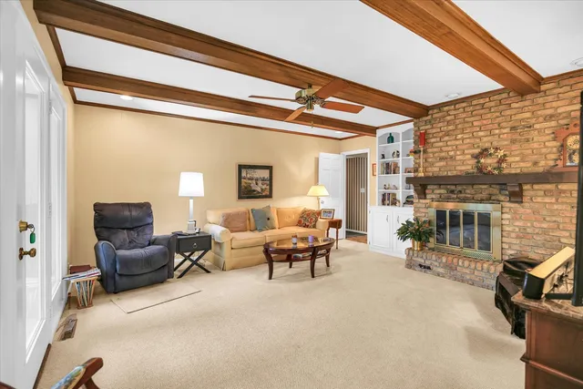 $279,900 | 13 Lincolnshire Avenue, Danville, IL 61832