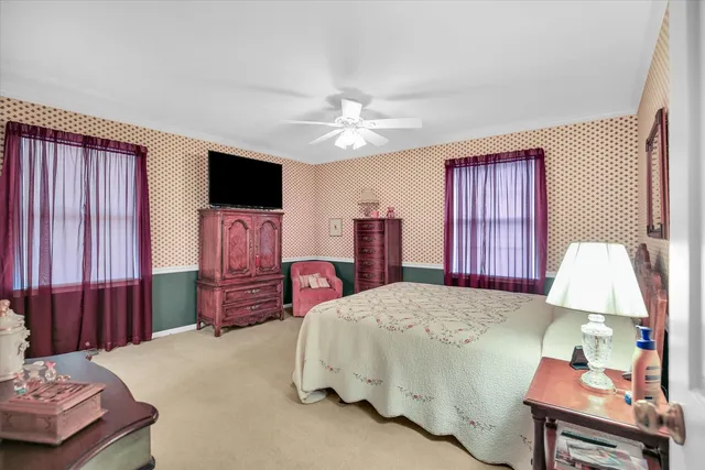 $279,900 | 13 Lincolnshire Avenue, Danville, IL 61832