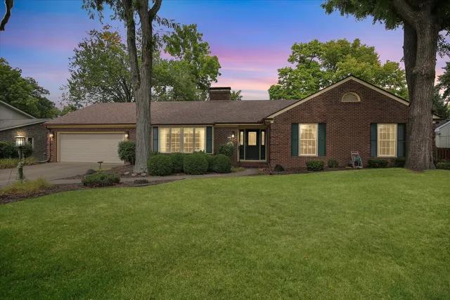 $279,900 | 13 Lincolnshire Avenue, Danville, IL 61832