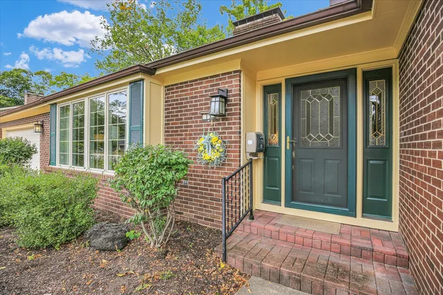 $279,900 | 13 Lincolnshire Avenue, Danville, IL 61832