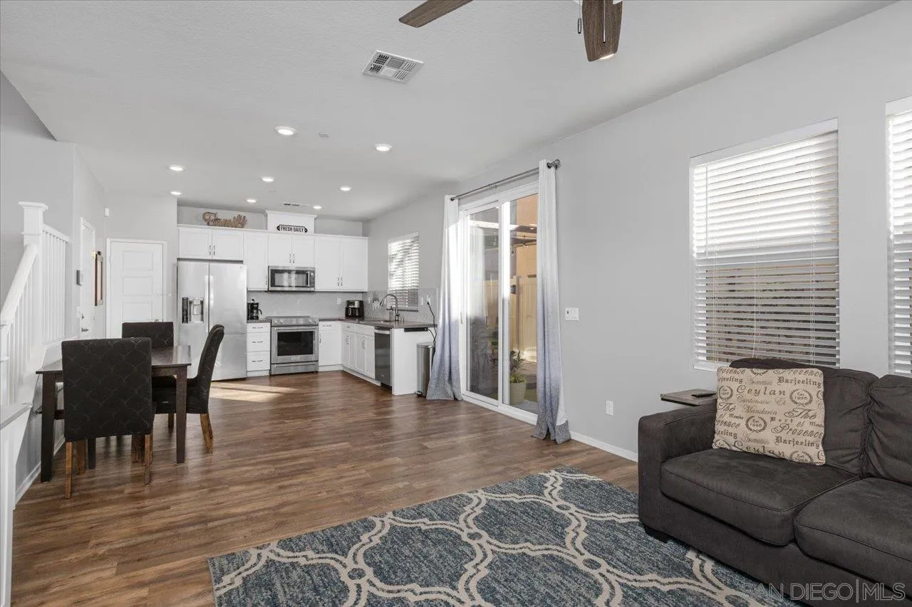 13642 Gray Hawk Way Valley Center, CA 92082 - Photo 8 of 23