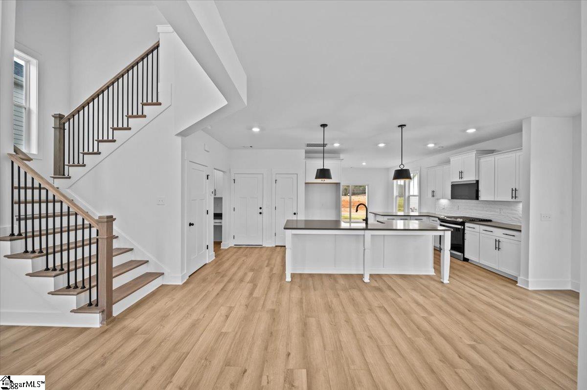 139 Founders Boulevard Central, SC 29630 - Photo 5 of 29