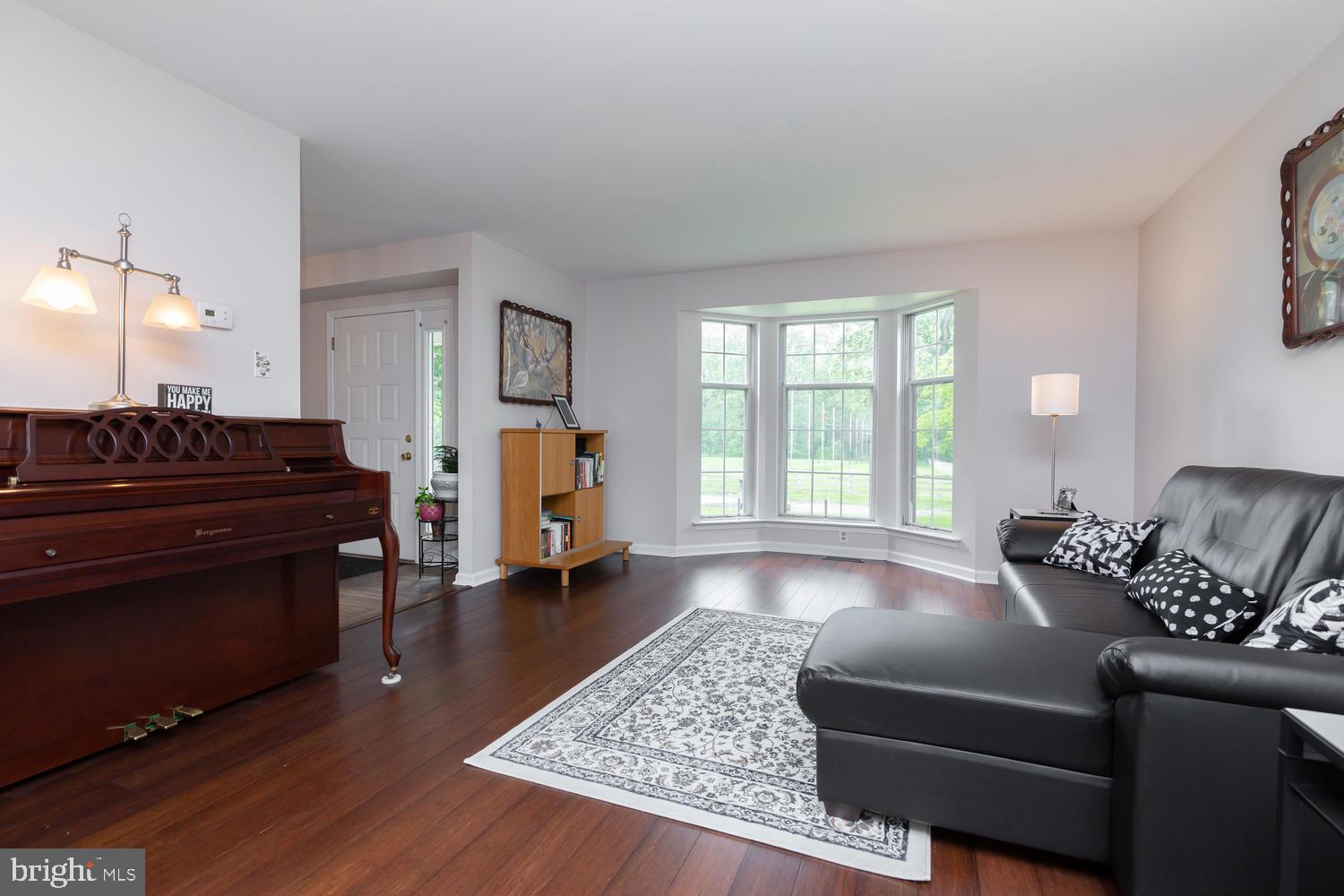 219 Ridley Drive Wallingford, PA 19086 - Photo 4 of 16