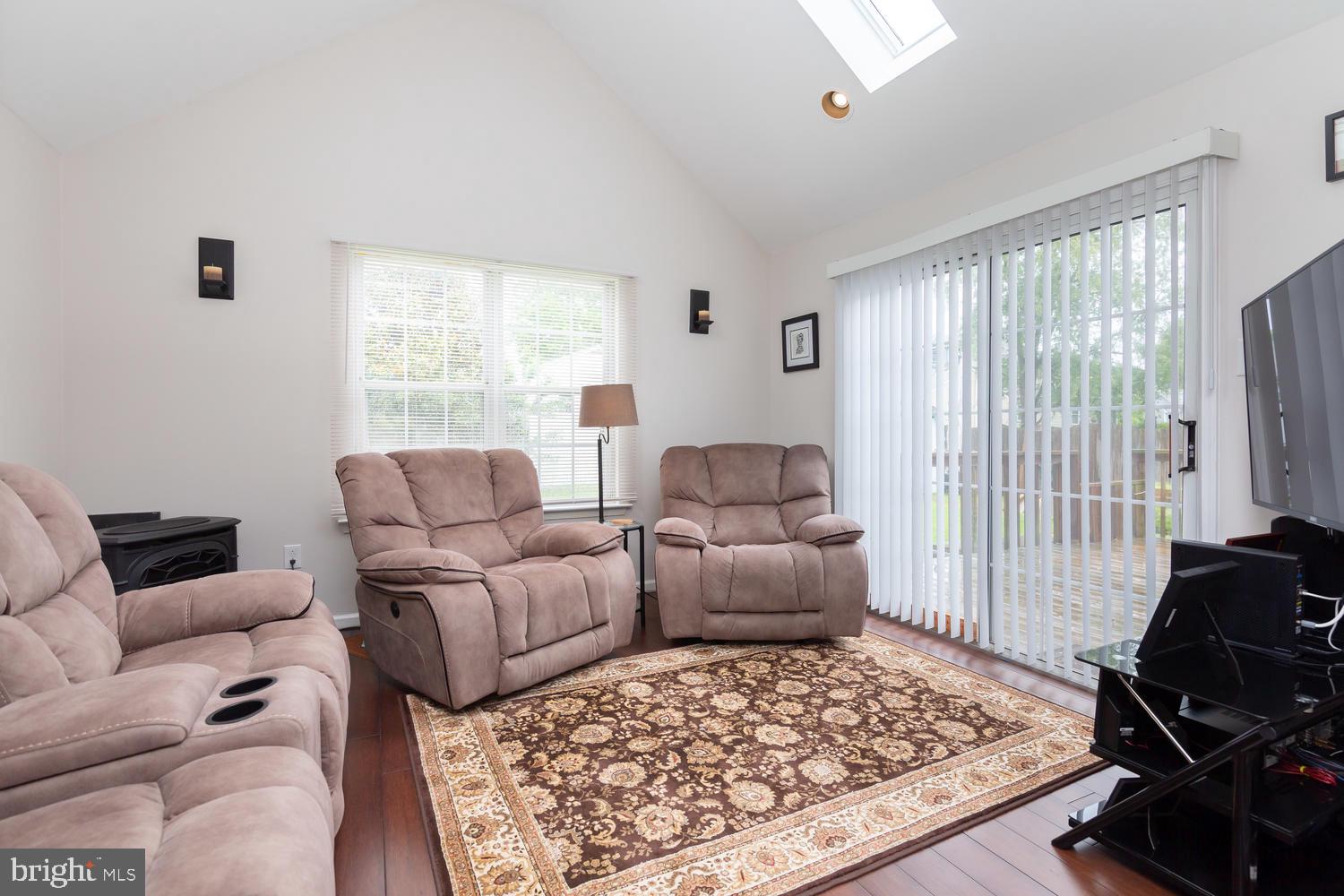 219 Ridley Drive Wallingford, PA 19086 - Photo 6 of 16