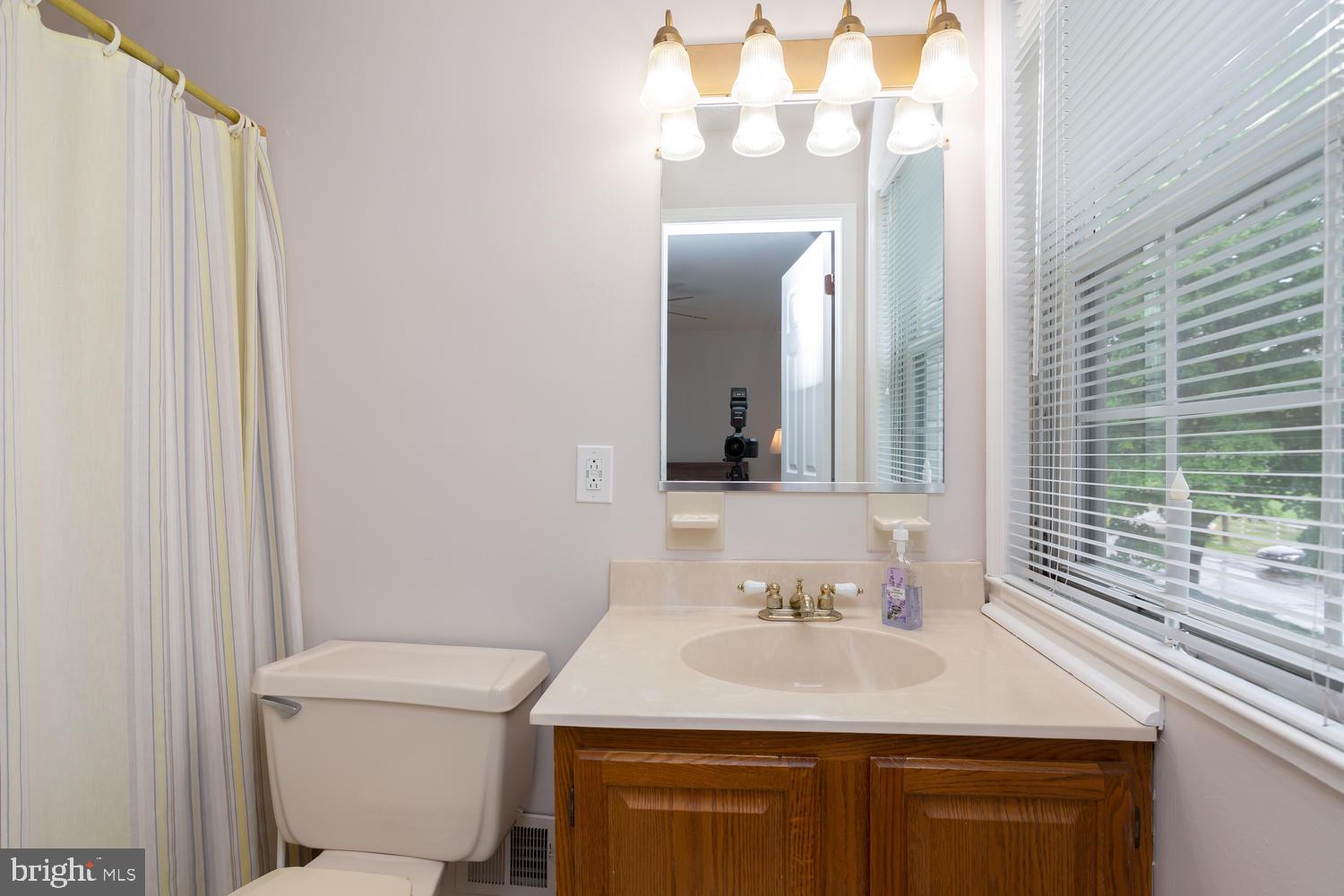 219 Ridley Drive Wallingford, PA 19086 - Photo 10 of 16