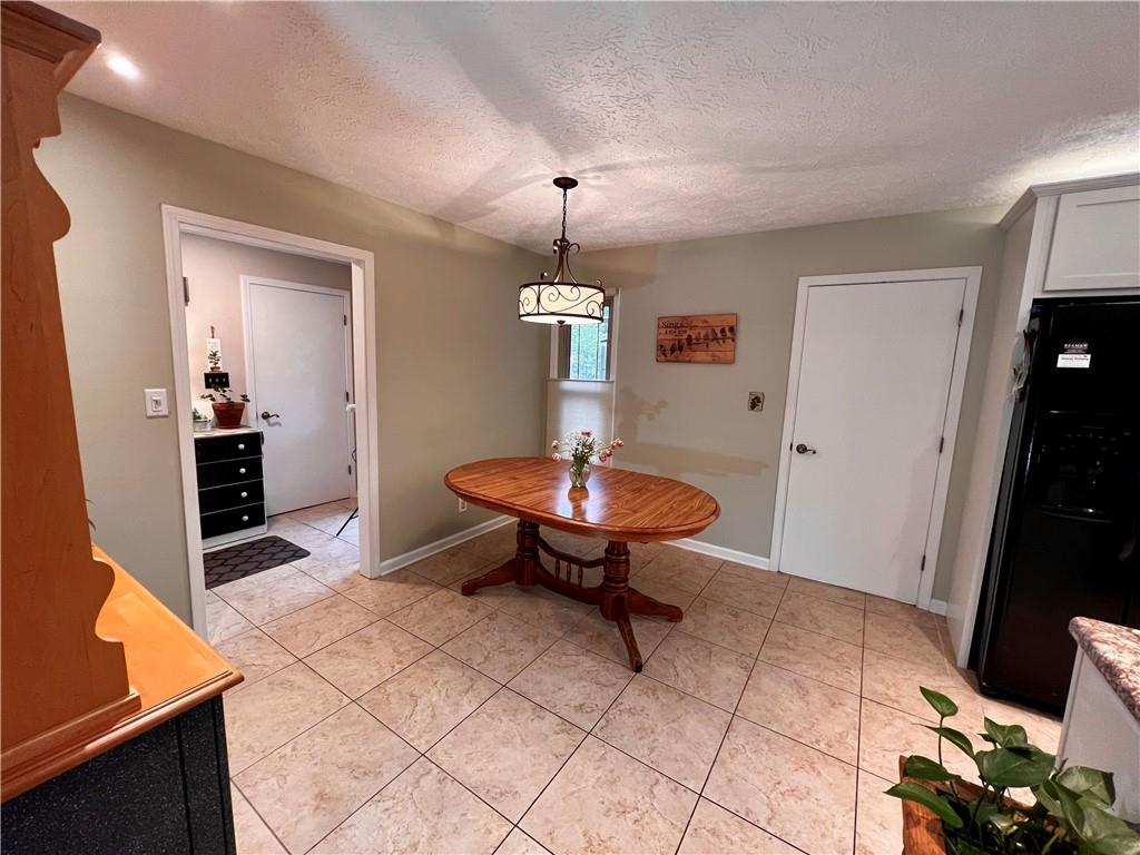 515 Covered Bridge Road Greenwood, IN 46142 - Photo 9 of 31 Gallery Image 9