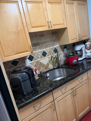 $2,200 | 1255 West 53rd Street, Unit 301, Hialeah, FL 33012