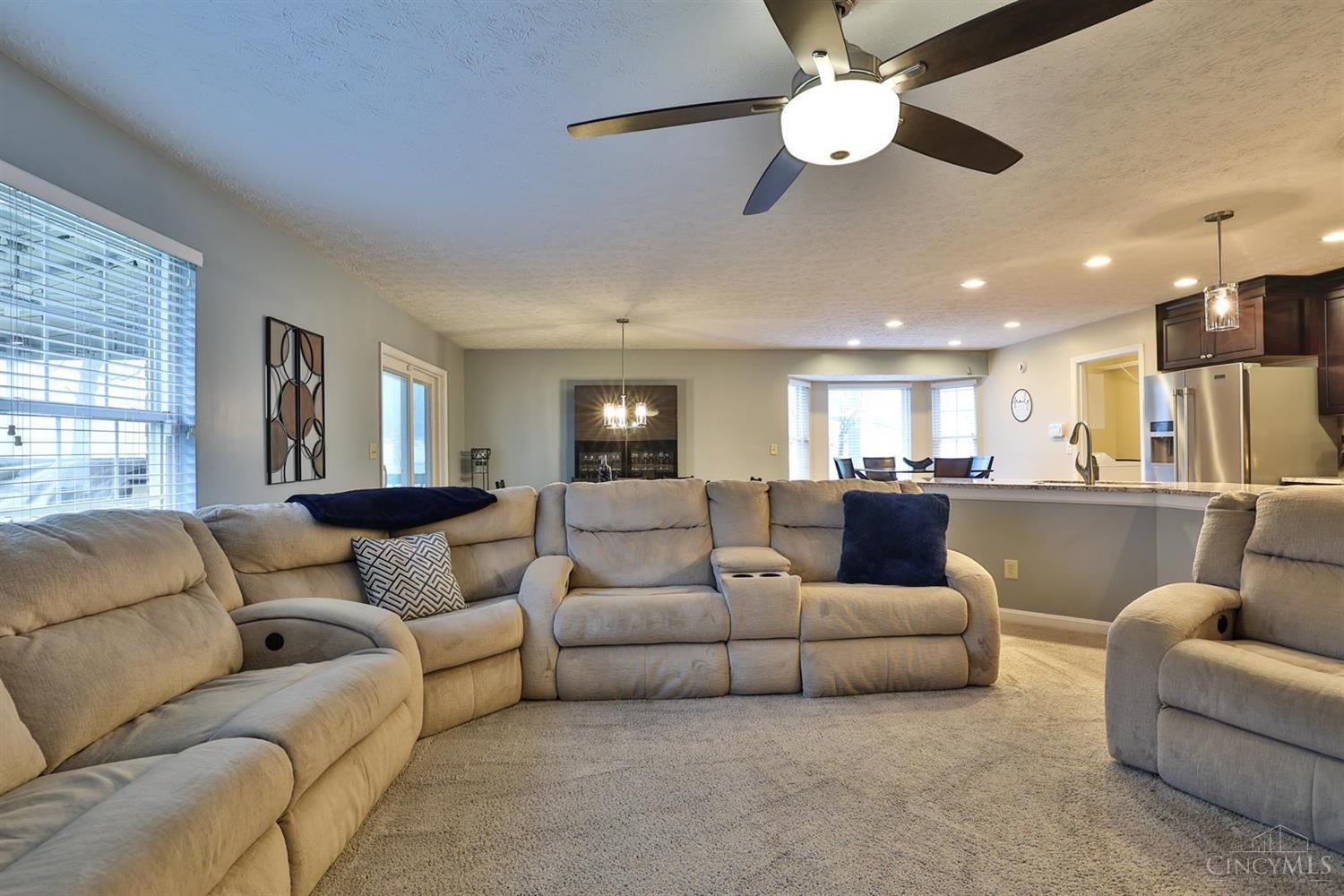 567 Pontius Road Cincinnati, OH 45233 - Photo 8 of 50