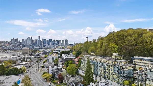 $449,900 | 655 Crockett Street, Unit B207, Seattle, WA 98109