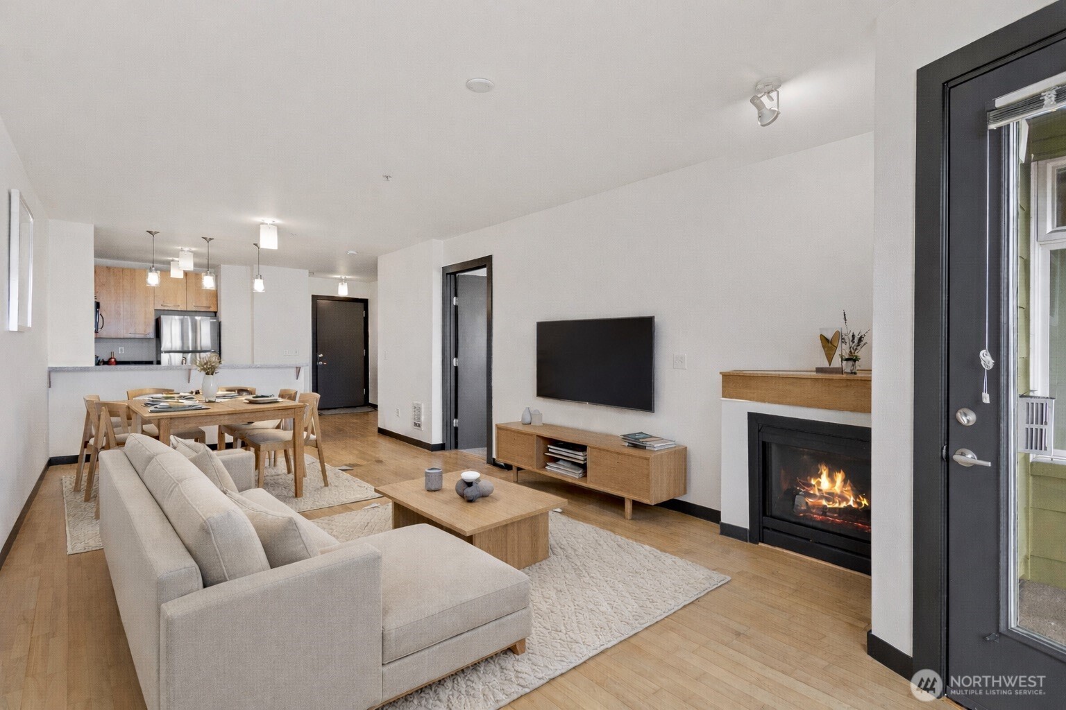 655 Crockett Street, Unit B207 Seattle, WA 98109 - Photo 7 of 27