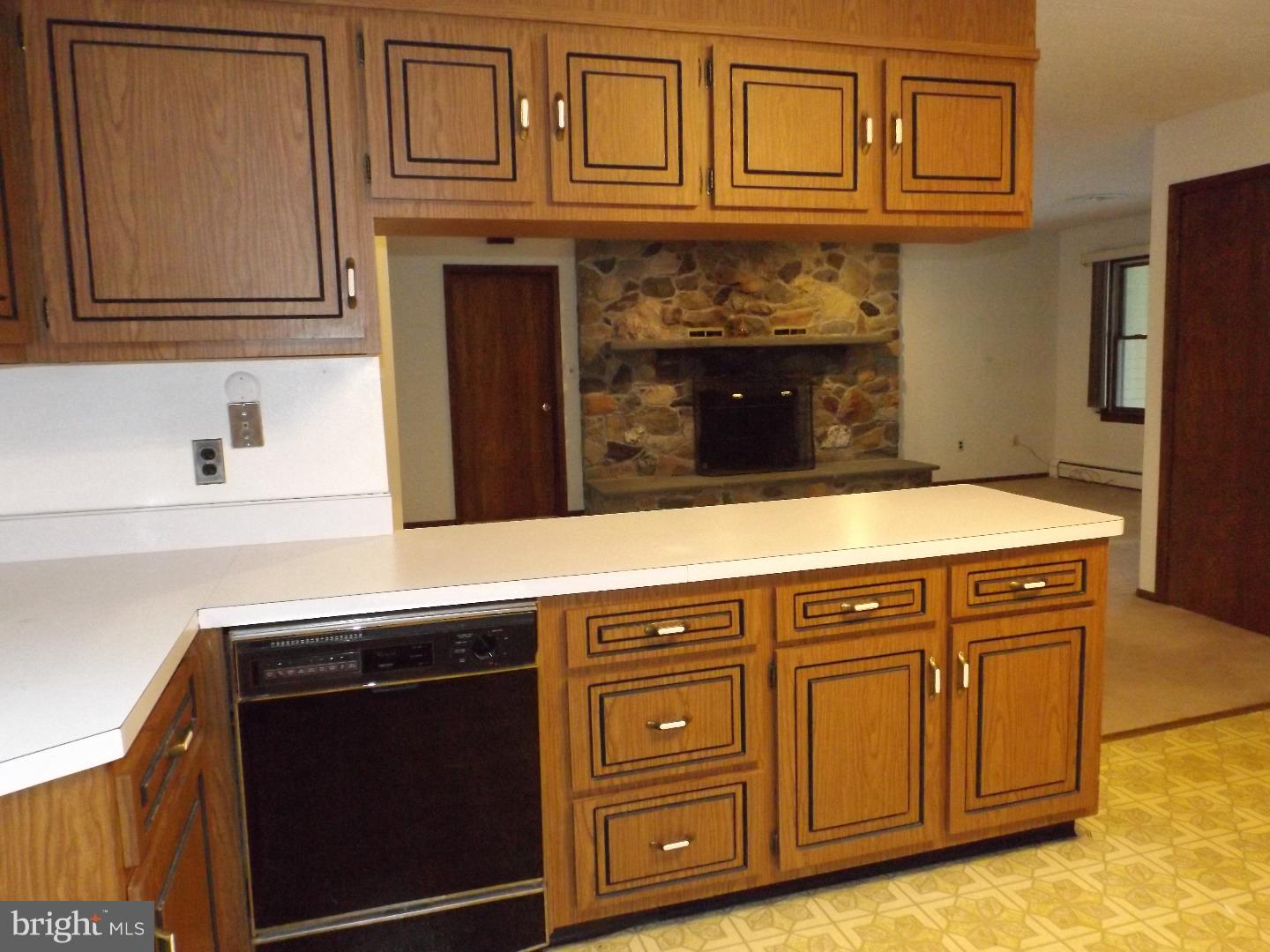 218 Docks Corner Road Monroe Township, NJ 08831 - Photo 11 of 21 Gallery Image 11