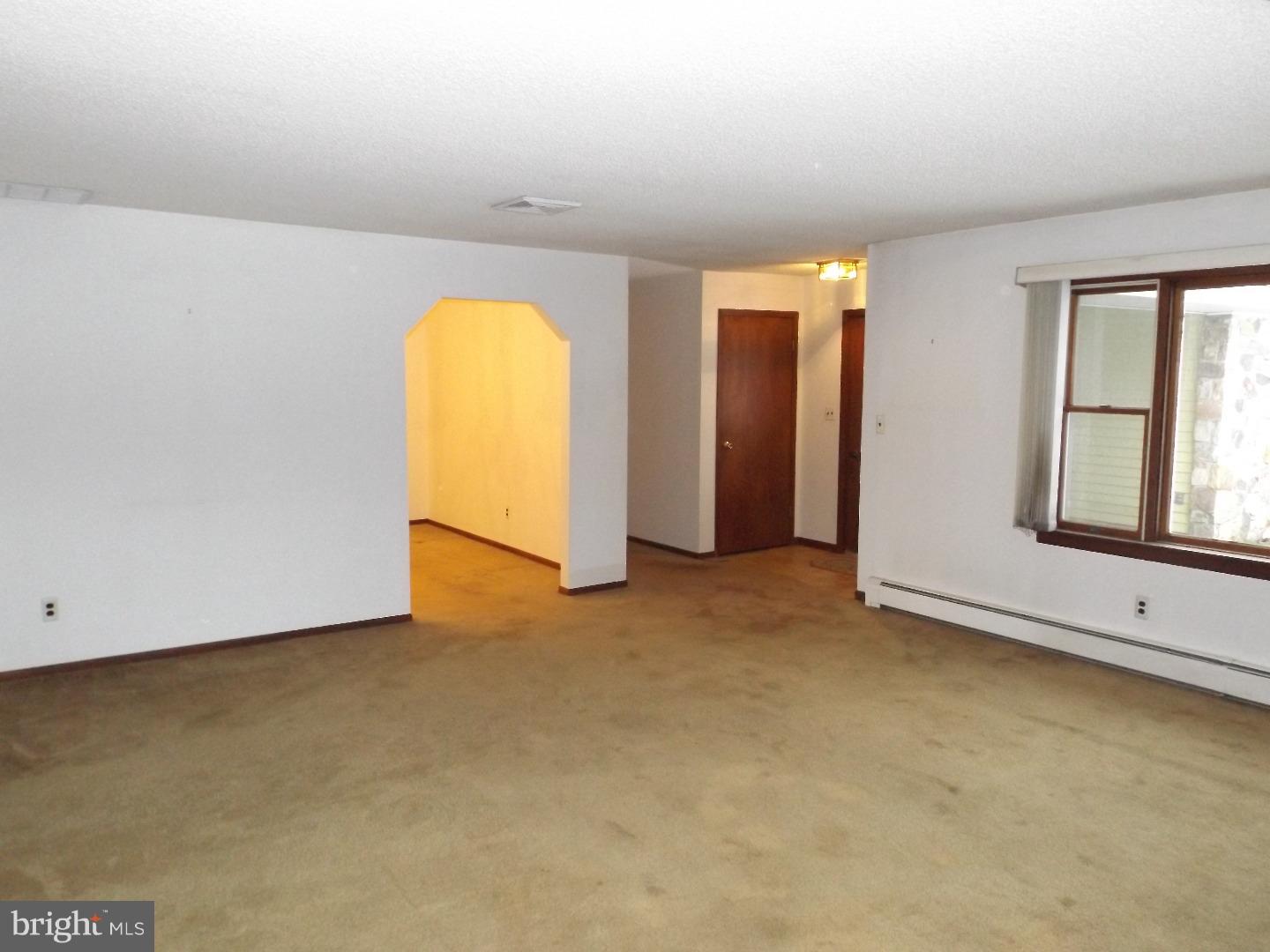 218 Docks Corner Road Monroe Township, NJ 08831 - Photo 4 of 21 Gallery Image 4