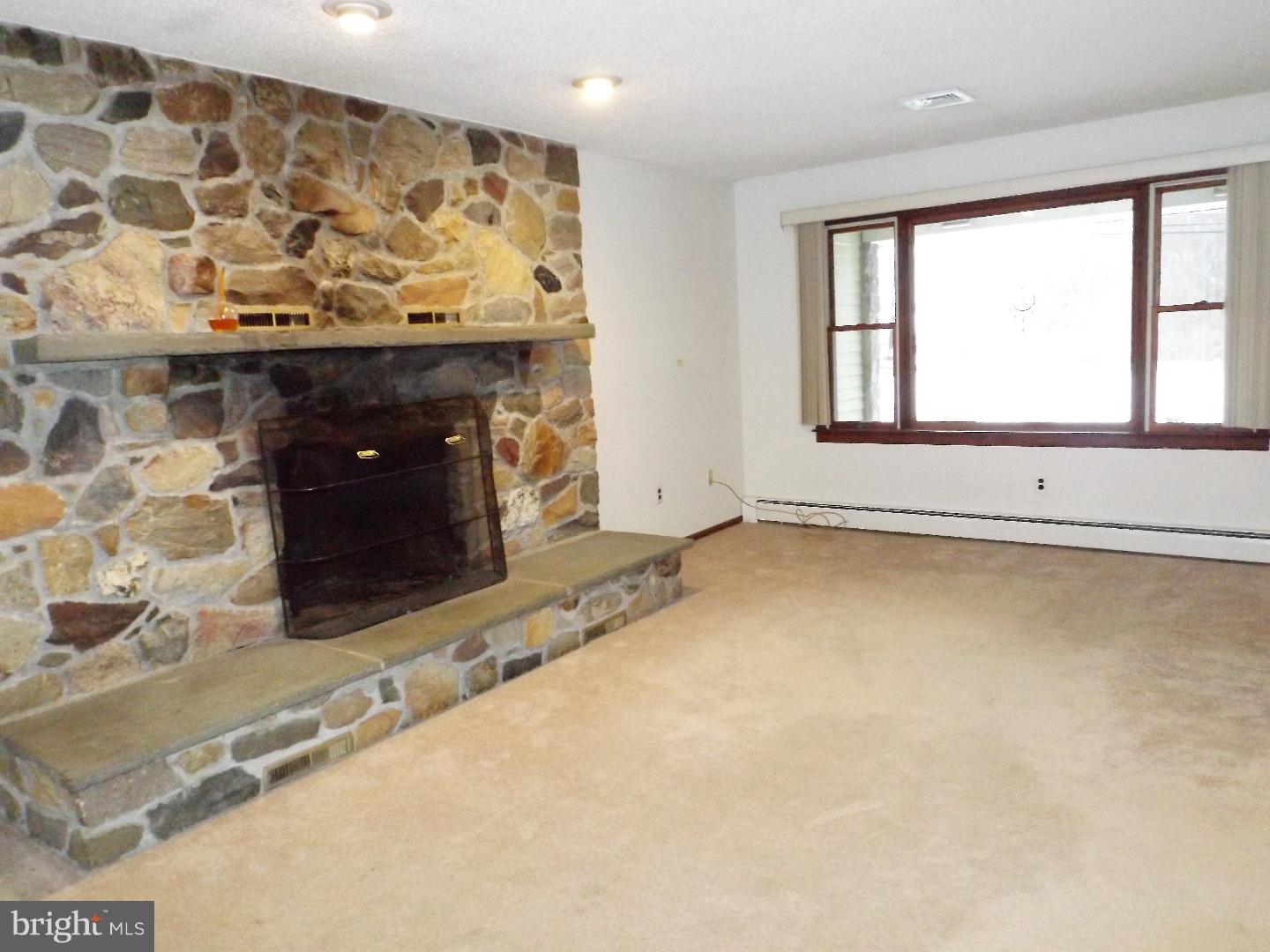 218 Docks Corner Road Monroe Township, NJ 08831 - Photo 7 of 21 Gallery Image 7