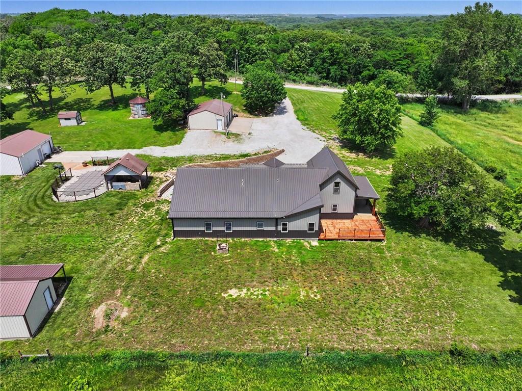 19164 258th Road Atchison, KS 66002 - Photo 2 of 49