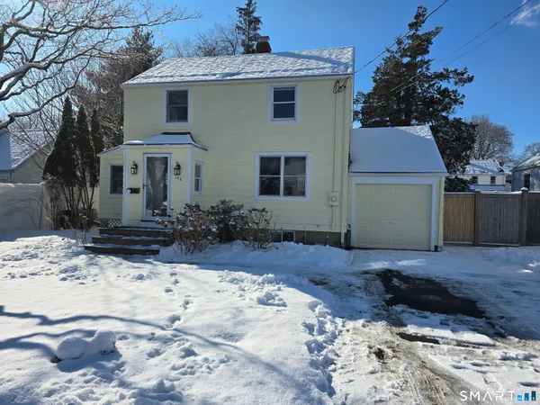 $5,000 | 148 Catherine Street, Fairfield, CT 06824