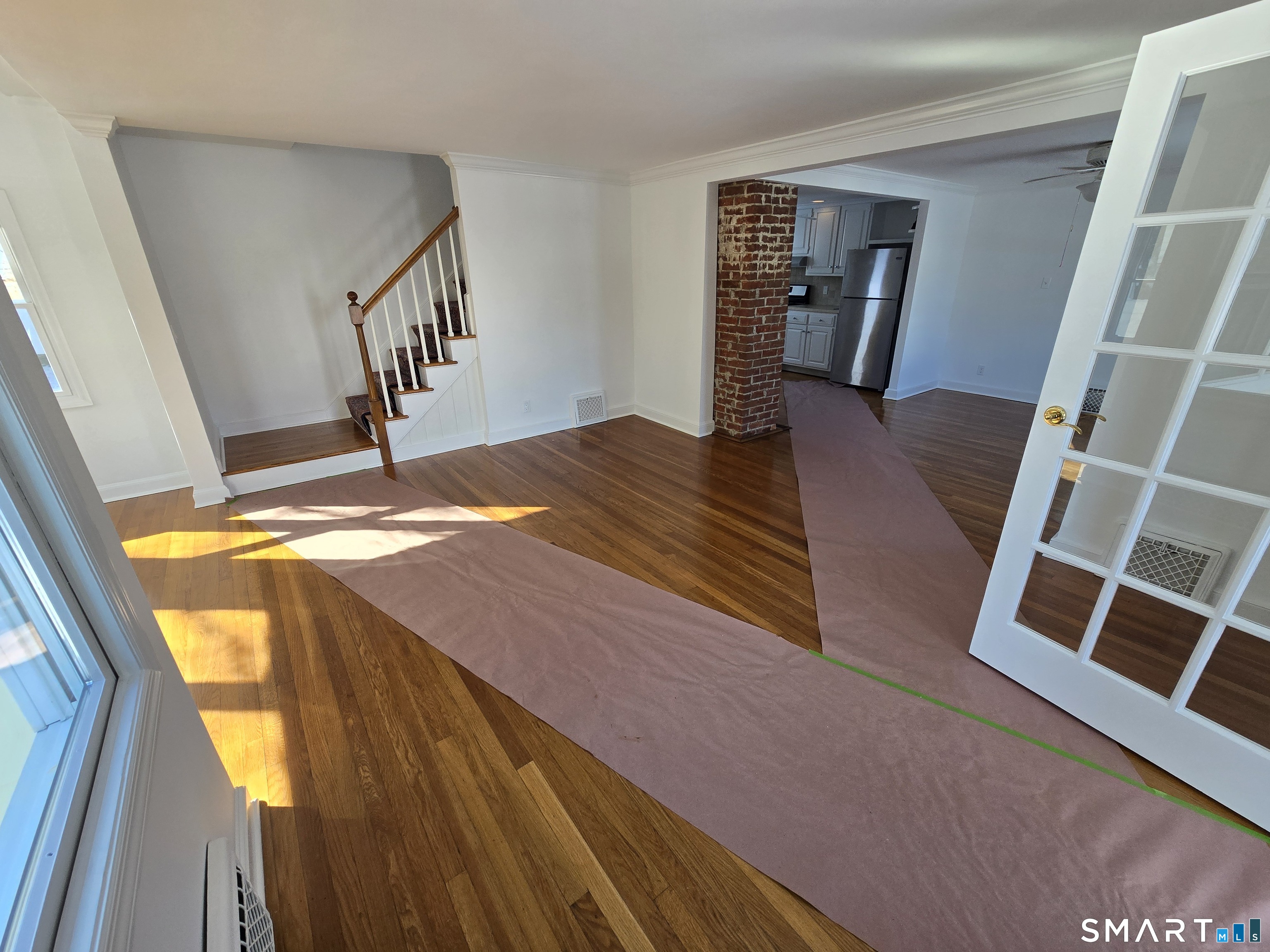 148 Catherine Street Fairfield, CT 06824 - Photo 3 of 25 a view of a living room