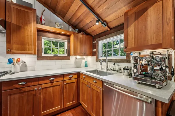 $1,799,950 | 252 Blakewood Way, Redwood City, CA 94062