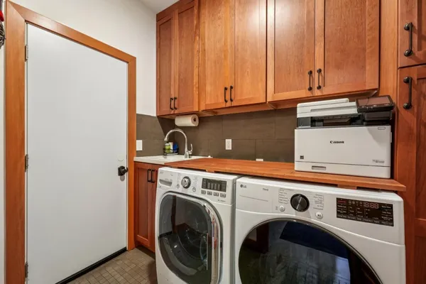 $1,799,950 | 252 Blakewood Way, Redwood City, CA 94062