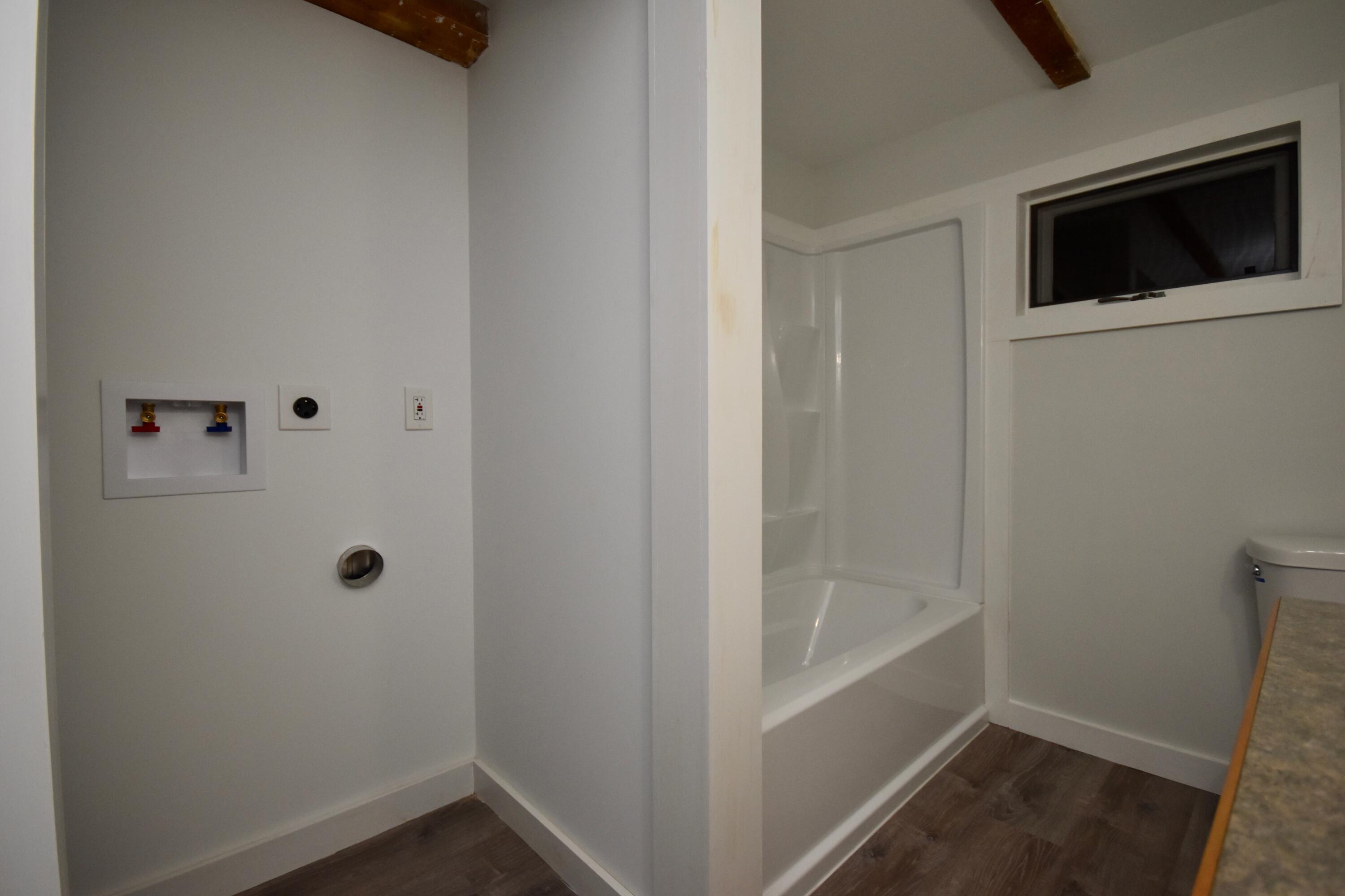 79 Nash Road Waldoboro, ME 04572 - Photo 11 of 19 1st floor laundry hook up