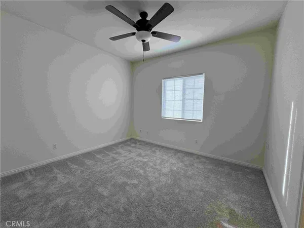 $2,900 | 14470 Navajo Road, Apple Valley, CA 92307