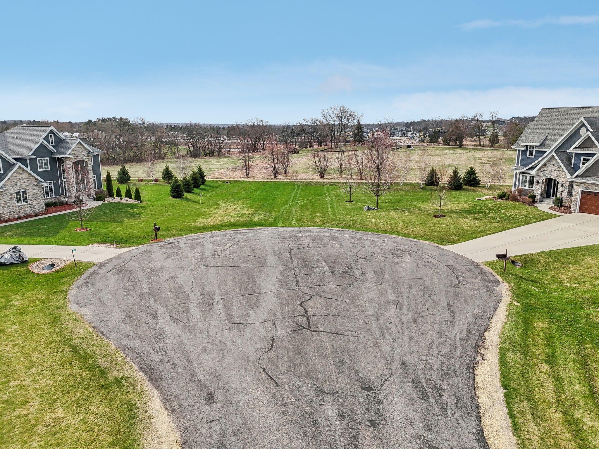 7672 West Mineral Point Road Verona, WI 53593 - Photo 18 of 25