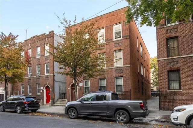 a car parked in front of a building