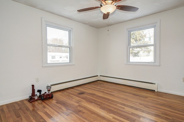 10 Rockingham Place Worcester, MA 01604 - Photo 17 of 23 Gallery Image 17