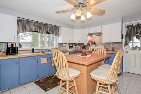 10 Rockingham Place Worcester, MA 01604 - Photo 5 of 23 Gallery Image 5