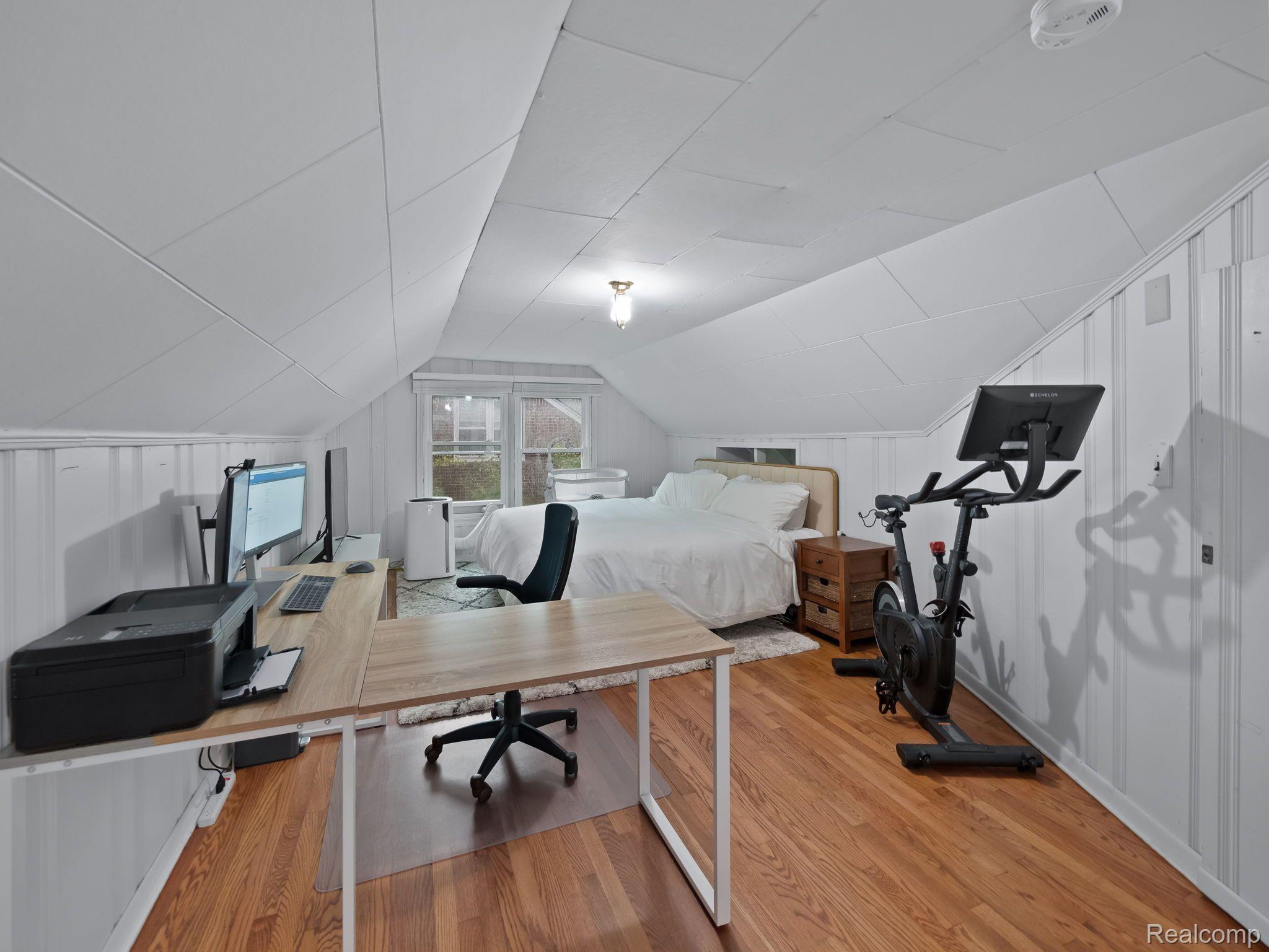 2734 Bamlet Road Royal Oak, MI 48073 - Photo 16 of 29 Gallery Image 16