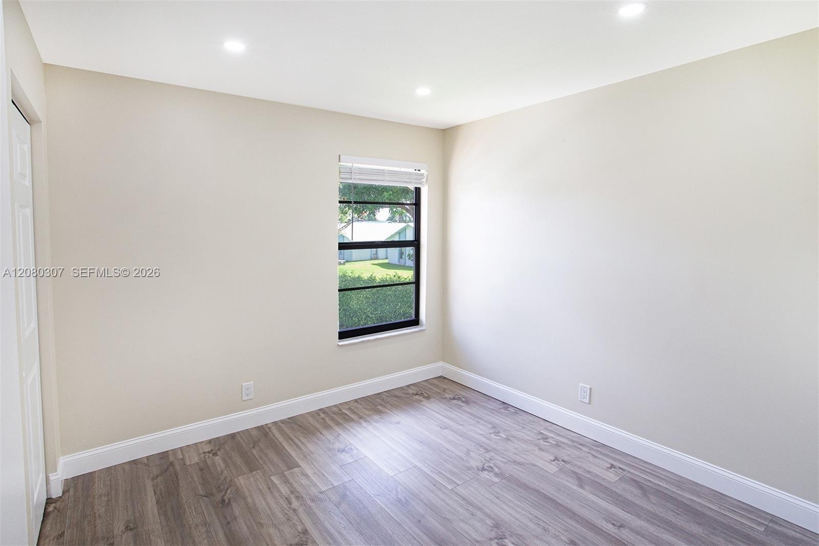 9431 Boca Cove Circle, Unit 1009 Boca Raton, FL 33428 - Photo 21 of 33 Gallery Image 21